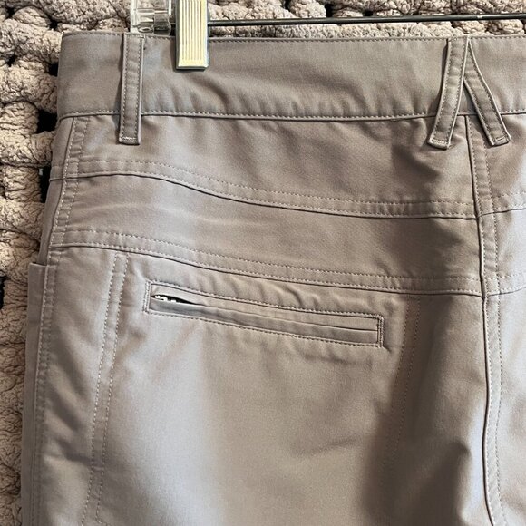 Mountain Equipment Co-Op Grey Terrena Capri Lightweight Hiking Pants Size 12 - Picture 6 of 11